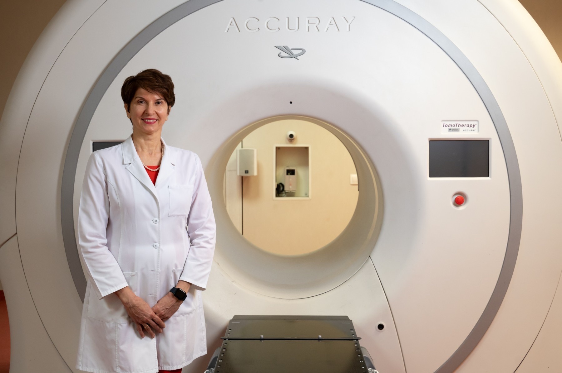 Проф. Иглика Михайлова: Уникалният апарат за хеликална томотерапия облъчва тумори по цялото тяло